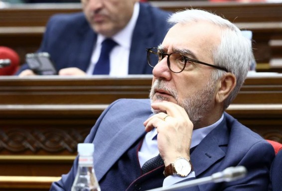 Проект оппозиции о создании комиссии в связи с неэтичным поведением депутата Кочаряна отклонен