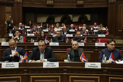 «Հրապարակ». Ընդդիմությունն էլ է քարոզարշավ սկսել