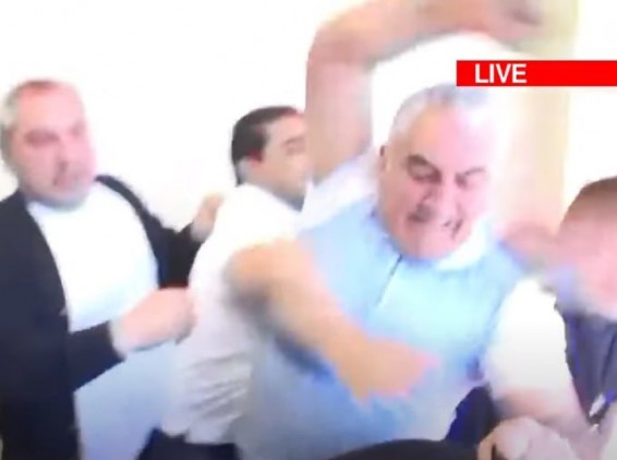 Թաղապետի ու նրա ենթակաների արարքները լիովին համապատասխանում են ոչ միայն խուլիգանության, այլև խոշտանգման հանցակազմին. «Հինգ իրավապաշտպանների նախաձեռնություն»