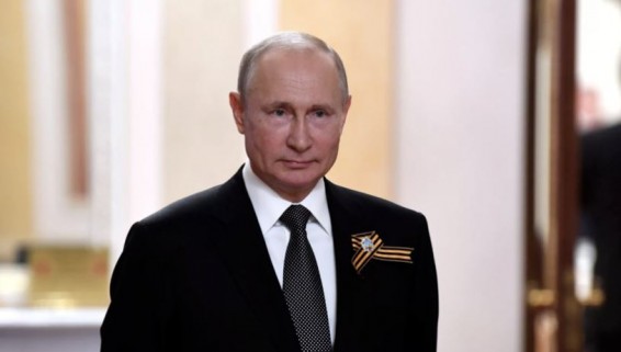Путин в Кремле предложил поднять тост за Победу, мир и благополучие
