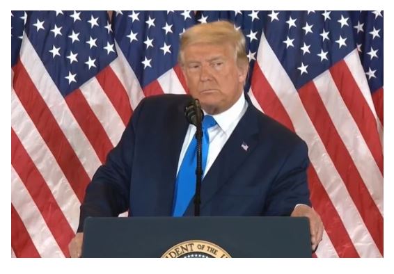 Трамп запретил въезд в США гражданам 12 стран, в том числе Ирана и Ливии