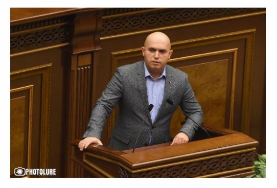 Домашний арест Армена Ашотяна продлен на два месяца