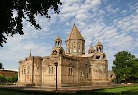 Մայր Աթոռը հորդորում է ժողովրդին չտրվել սադրանքների, պահպանել զգոնությունը և շարունակել իրենց սատարումը օրինական բոլոր միջոցներով