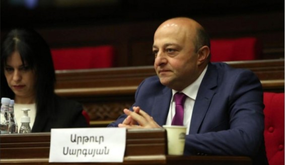 Արթուր Սարգսյանին պատգամավորական անձեռնմխելիությունից զրկելու հարցով Աննա Վարդապետյանը կգնա Ազգային ժողով