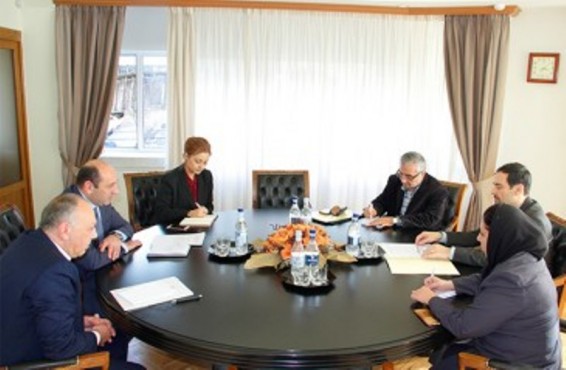 Նախարար Սուրեն Կարայանը հանդիպել է Հայաստանում Իրանի դեսպանի հետ