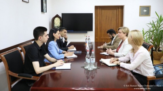 Անահիտ Մանասյանն ընդունել է Հայաստանում ԿԽՄԿ-ի պատվիրակության ղեկավարին