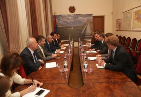 Նախարարը կարևորեց ճանապարհաշինության և ՏՏ ոլորտի զարգացմանն ուղղված ծրագրերը