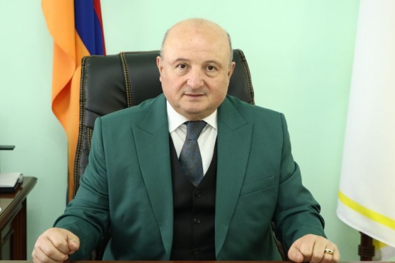 Ինչպես ասում է Սուրբ Գիրքը՝ ով համբերե, նա կեցցե. Վարդան Ղուկասյանը շնորհավորել է Գյումրիի օրվա առթիվ