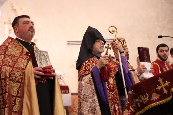 Եկեղեցին ու պետությունը չեն կարող մարտնչել իրար դեմ. Հյուսիսային Ամերիկայի Արևմտյան թեմի առաջնորդը հայտարարությամբ է հանդես եկել