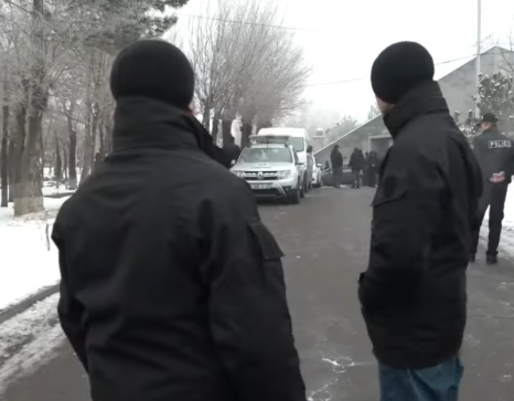 Նիկոլ Փաշինյանը և ՀՀ բարձրաստիճան պաշտոնյաներն այցելեցին Եռաբլուր. լրագրողներին արգելվեց մոտենալ և լուսաբանել հիշատակման արարողությունը