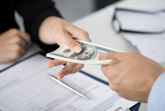 ՀայEngРусԵրեքշաբթի Փետրվար 03 «Ժողովուրդ». Մարդիկ փող չունեն, բայց վարկ են վերցնում. պաշտոնական աճող թվեր