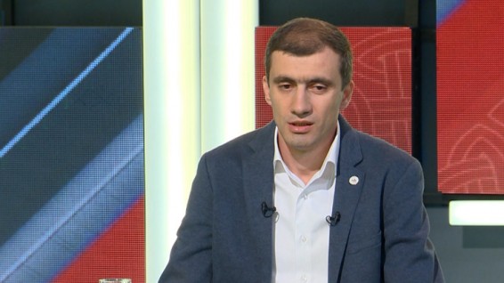 Փաշինյանը վտանգավոր ու մանիպուլյատիվ ձևակերպումներով՝ «փախել եք Ղարաբաղից», «հայաստանցիների միլիարդներն ենք ուղարկել ձեզ» հերթական անգամ ատելություն է գեներացնում. Առաքելյան