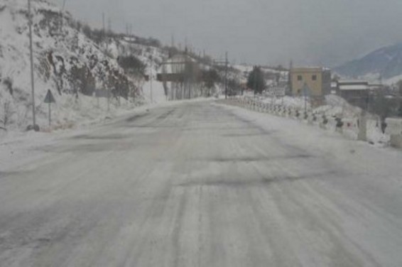 Թումանյանի և Գորիսի ավտոճանապարհներին տեղում է ձյուն