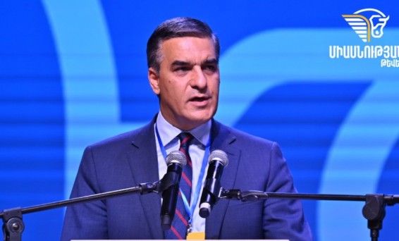 Աշխատանքը կորցնելու դեպքում կտրամադրենք եկամտի ժամանակավոր հատուցում՝ մինչև 6 ամիս ժամկետով․ ի՞նչ է խոստանում «Միասնության թևերը» աշխատող մարդուն