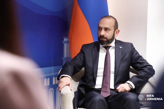 Երբ ունեինք մեծ ընկերոջ պաշտպանության կարիքը, օգնությունը չհասավ տեղ, բայց ամուր կապերը պահում ենք Ռուսաստանի հետ. Արարատ Միրզոյան