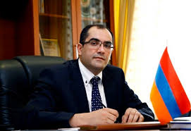Պետական համակարգն ազատագրելու ժամանակն է. Հրաչյա Ռոստոմյան