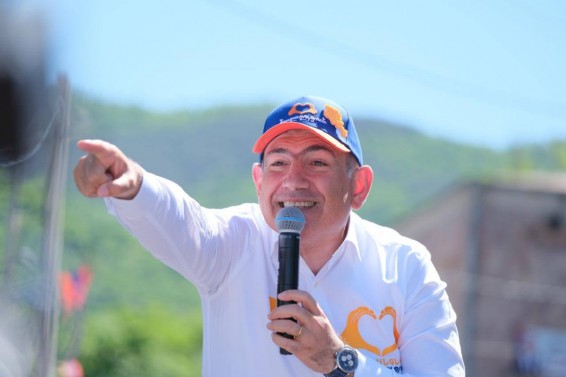 Եթե մարդիկ ասեն՝ Նիկոլ գնա՛, Նիկոլն ո՞վ է, որ չգնա, Նիկոլը ծառա է. Փաշինյան