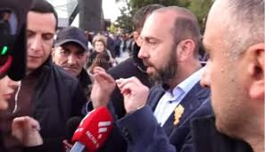 «Ծնգլ արիք». Արարատ Միրզոյանը` գերիների մասին հարցին