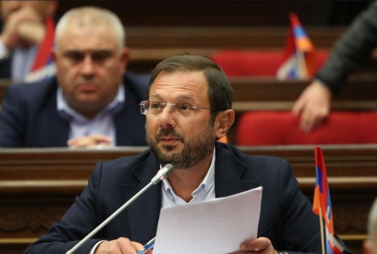 Քրեական պատասխանատվության վտանգի տակ՝ վաղը հրապարակելու եմ Գորիս-Կապան ճանապարհը հանձնելն ամրագրող փաստաթուղթը. Գեղամ Մանուկյան