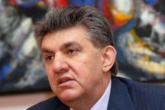 Ես ամուսնացա ռուս աղջկա հետ, որ ռուսերեն սովորեմ, բայց չկարողացա. Արա Աբրահամյան