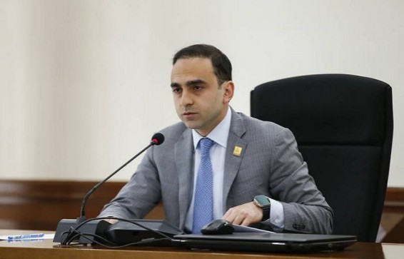 Քաղաքի մուտքերի մոտ ունենալու ենք ավտոկայանատեղիներ, մարդիկ թողնելու են իրենց մեքենաներն ու գնան հանրային տրանսպորտով. Ավինյան