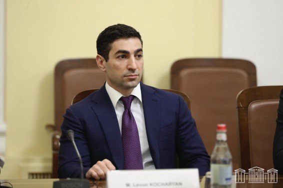 Սիրուշոյի խանութներ էլ են մտել. ընտրություններից հետո հարկայինը զինված մտել է գրեթե բոլոր ընկերությունները, որոնց մեջ մեր ընտանիքի որևէ անդամ մասնակցություն ունի․ Քոչարյան