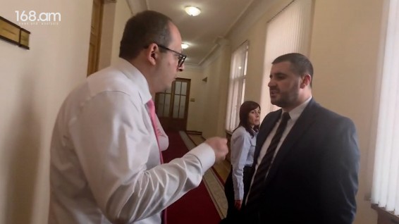 Եկե՛ք բանավիճենք, տեսնենք՝ ով է ուժեղ. Արման Եղոյանը՝ Ռուբեն Մխիթարյանին