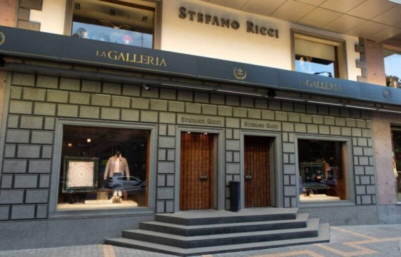 Խուզարկություններ են իրականացվում Stefano Ricci և Corneliani խանութ-սրահներում