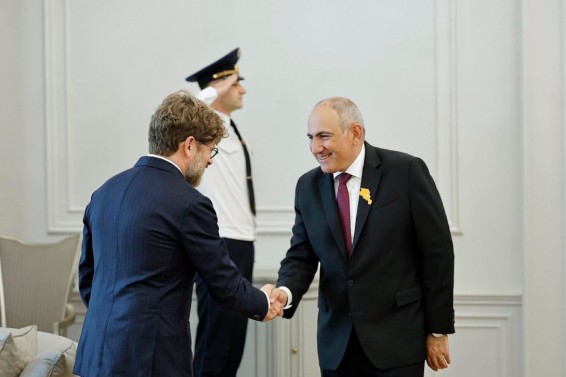 Փաշինյանը շնորհակալություն է հայտնել դեսպանին Հայաստան–Ֆրանսիա հարաբերությունների հետևողական զարգացմանը նպաստելու համար