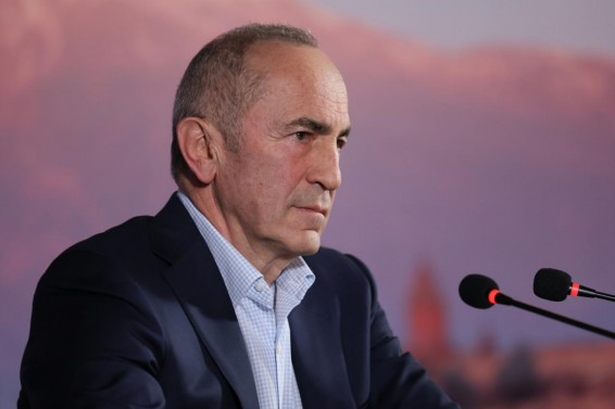 Ռոբերտ Քոչարյանը մենախցում է, տեսակցությունները բաց են միայն մերձավոր ազգականների հետ