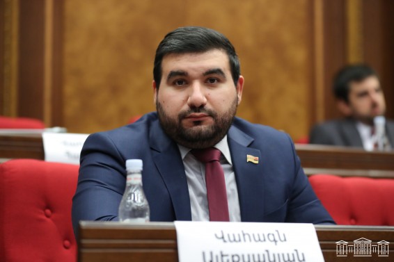 Հանրային քննարկման տեսանկյունից գերիների հարցը պետք է փակել, դնել դարակում, բայց հարցը միշտ մեր սեղաններին է. Վահագն Ալեքսանյան
