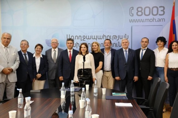 Ֆրանսիայում վերապատրաստված 12 բժիշկներ վերադարձել են Հայաստան