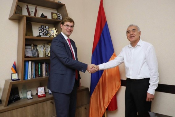 ՖԻԴԵ-ի նորընտիր նախագահը Հայաստանում ծանոթացել է շախմատի զարգացման ուղղությամբ իրականացվող աշխատանքներին