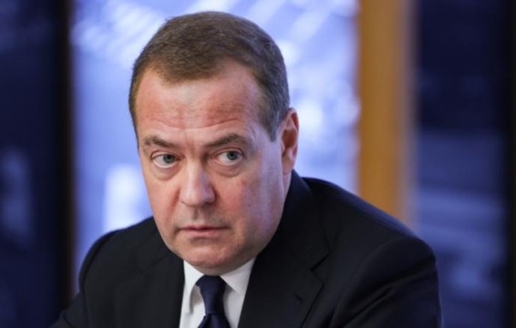 Медведев рассказал о прямой помощи Ирану во время конфликта с США