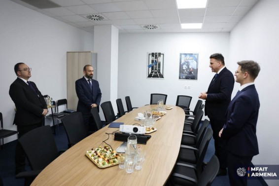 Արարատ Միրզոյանն այցելել է տիեզերական տեխնոլոգիաների ոլորտում մասնագիտացած լեհական «Creotech Instruments» ընկերություն