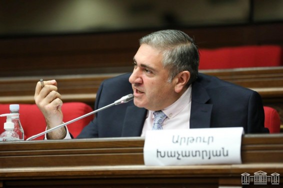 «Ինչու՞ ես Արծվաշենը մոտ բերում, ինչքա՞ն ես մոտ բերում»․ Ընդդիմադիր պատգամավորը համոզված է՝ Փաշինյանը նոր զիջում է անելու