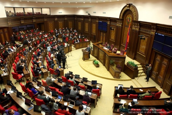 ԱԺ-ում 1000-ական դրամների հանգանակության այլընտրանքային հիմնադրամ է ստեղծվել
