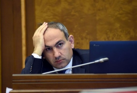 Քամելեոն Նիկոլը. Զգուշացեք, թե ում հետ եք գնում «ֆրոնտ»