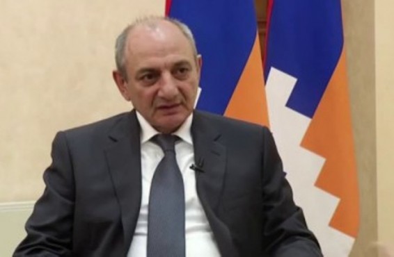 Բակո Սահակյանը օրենքներ է ստորագրել