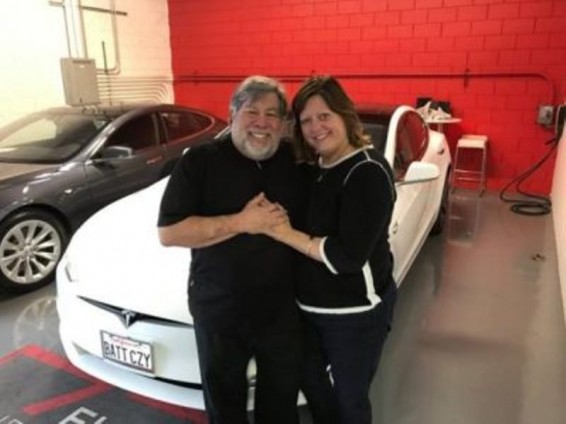 Սթիվ Վոզնյակը չի փոխի իր Tesla-ն Chevrolet-ի հետ
