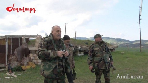 Ջաբրայիլում կամավորներն ու գյուղացիները երկրորդ-երրորդ «լինյա» են փորում դիրքերում` ուժեղացնելու պաշտպանական գիծը