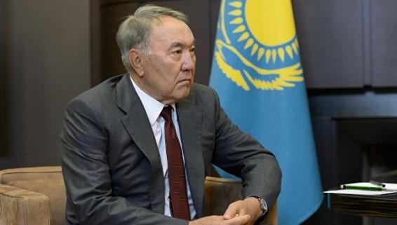 Назарбаев частично уходит в тень ради конфедерации с Россией