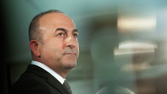 Глава МИД Турции приравнял условия ЕС для отмены виз к поддержке терроризма