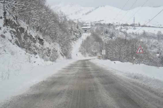ՀՀ տարածքում կան դժվարանցանելի ավտոճանապարհներ, Հրազդանում տեղում է  թույլ ձյուն
