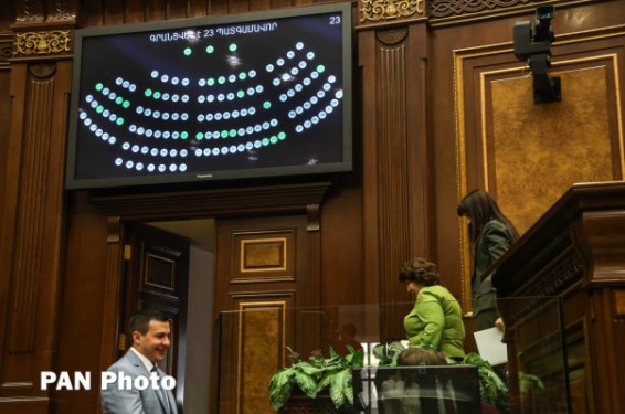 ԱԺ-ում օրվա երկրորդ կեսին ևս քվորում չապահովվեց նիստը սկսելու համար