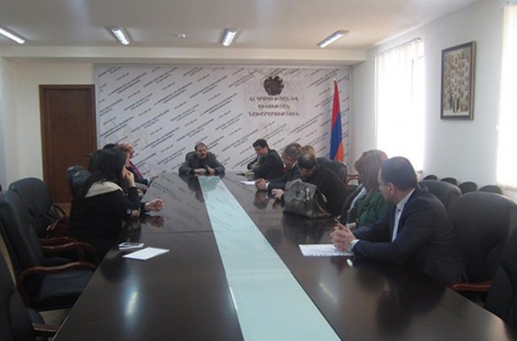 Ավագ դպրոցների 12 տնօրեն հրավիրվել է ԿԳ նախարարություն. Նրանք պետք է բացատրություններ ներկայացնեն ԿԸՀ