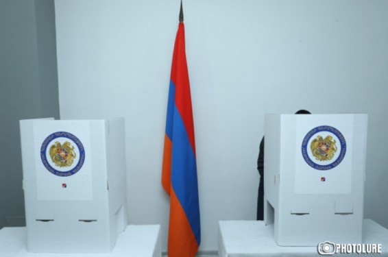Արտաշատի 12/06 ընտրատեղամասում արդեն քվեարկել է 50-ից ավել ընտրող