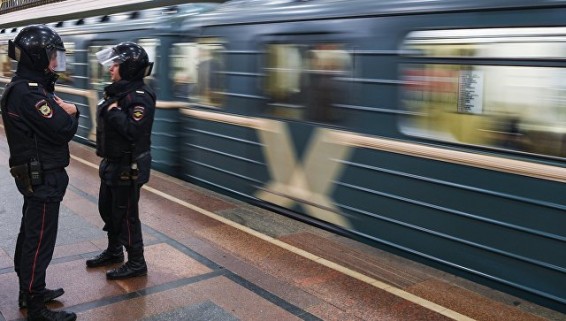 В доме предполагаемого исполнителя теракта в Петербурге прошли обыски