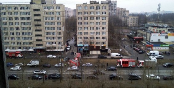В жилом доме в Петербурге обезврежено взрывное устройство