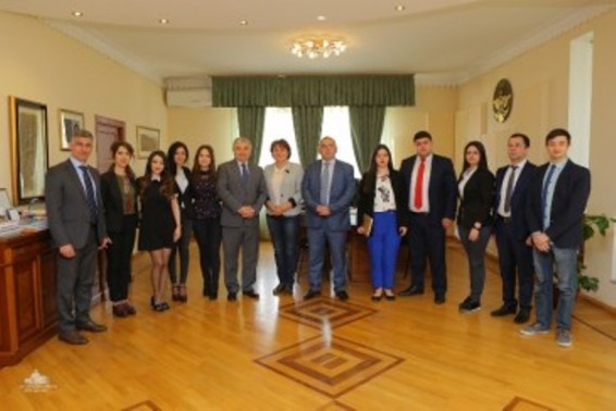 ՀՀ Ֆրանկոֆոն երիտասարդական խորհրդարանի անդամներին ընդունել է Արցախի խորհրդարանի նախագահը